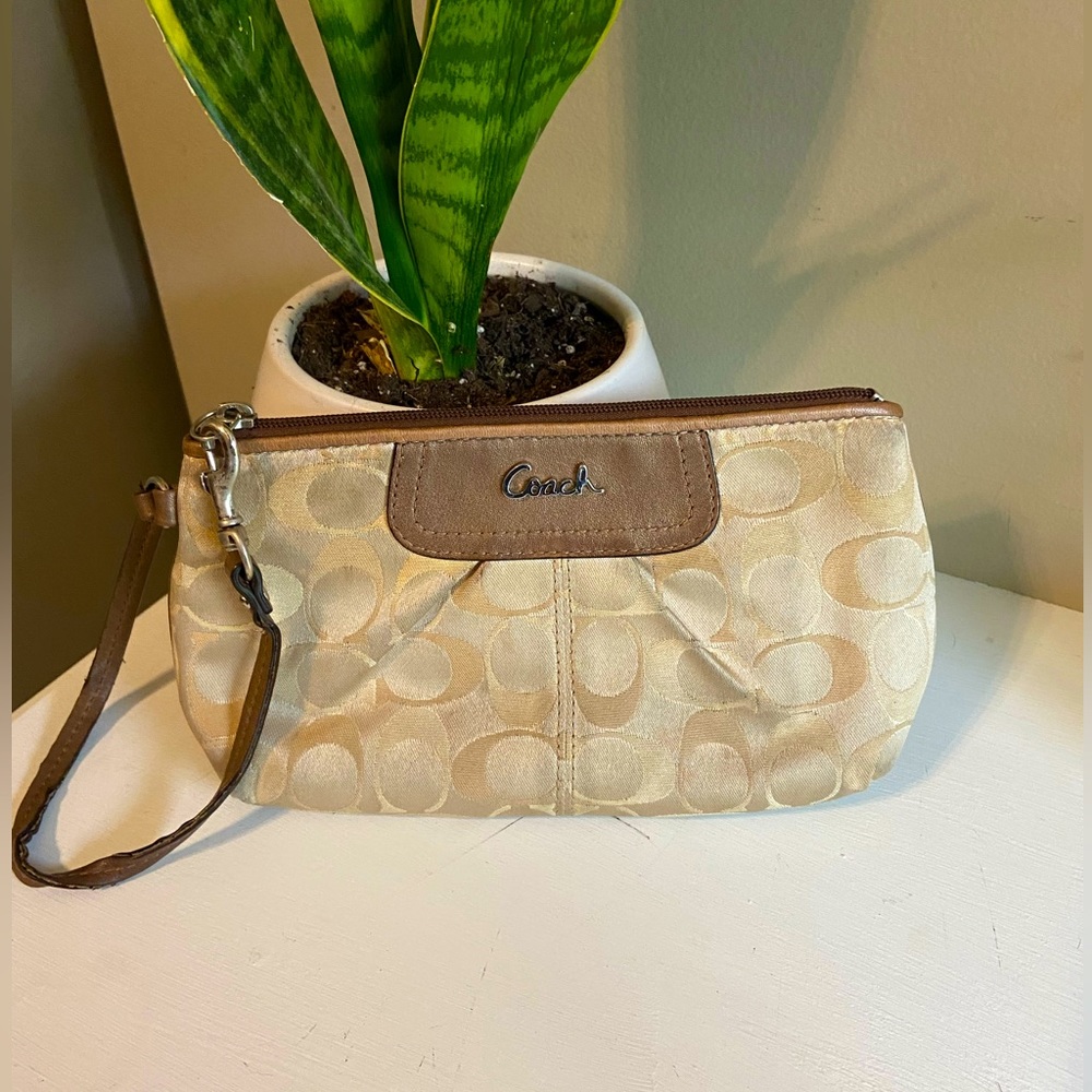 Coach wristlet